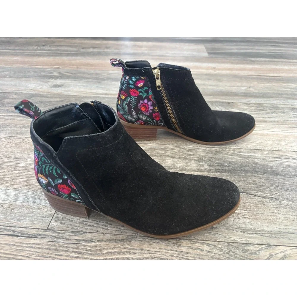 Inkkas Rooster Bootie 8 Black Suede Floral Embroidery Boho Festival Cottagecore